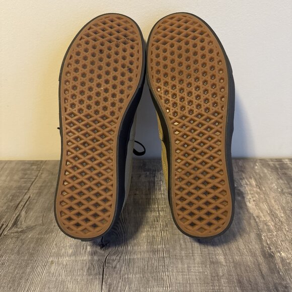 Vans Men’s Tan Canvas Low-Top Sneakers with Black Soles main image 4